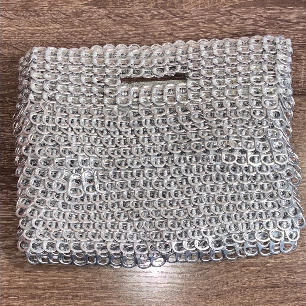 EUC Escama Studio Leda Cut Out Clutch